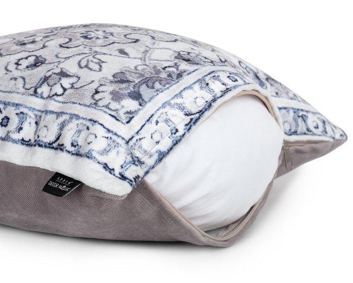 Декоративная подушка Valetta серого цвета - купить Декоративные подушки по цене 1159.0