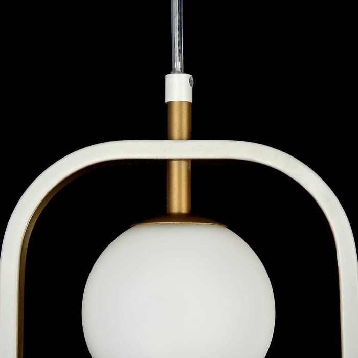 Подвесной светильник Avola бело-золотого цвета