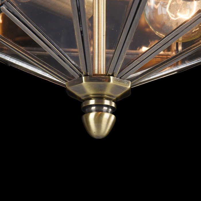Потолочный светильник Zeil со стеклянным плафоном