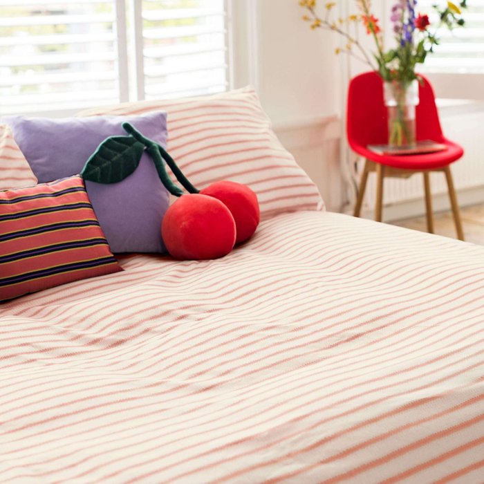 Комплект постельного белья Бретонская полоска 200х220 розового цвета