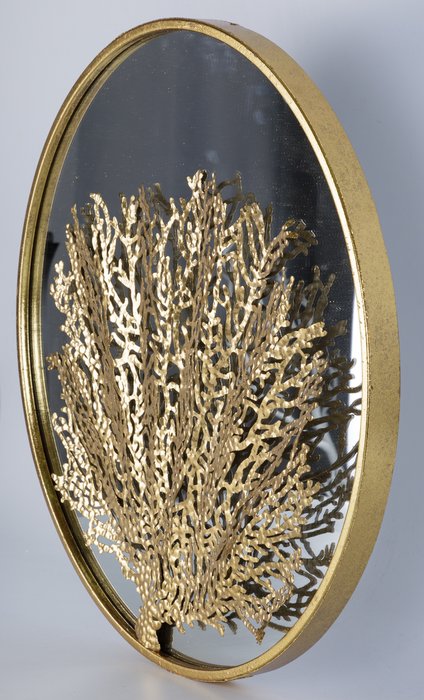Настенное зеркало с декором золотого цвета - купить Настенные зеркала по цене 9437.0