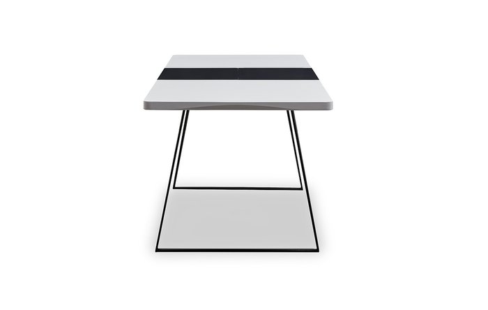 Обеденный раскладной стол с черно-белой столешницей