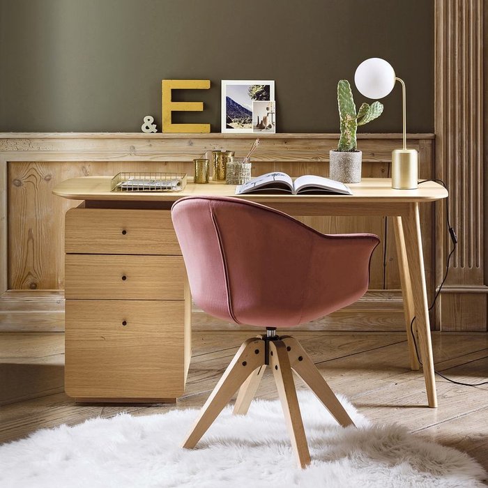 Офисное вращающееся кресло Quilda розового цвета - лучшие Офисные кресла в INMYROOM