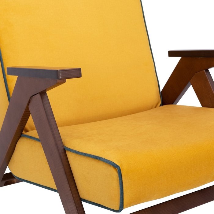 Кресло для отдыха Вест желто-коричневого цвета