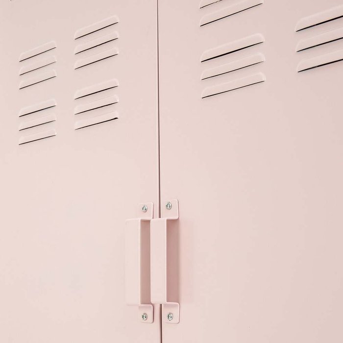 Шкаф низкий из металла Hiba розового цвета
