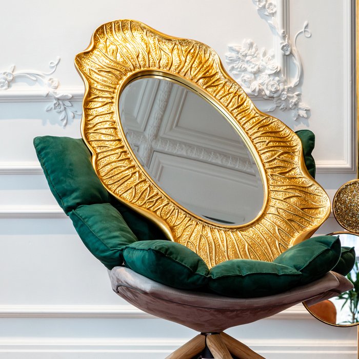 Настенное зеркало Гауди золотого цвета