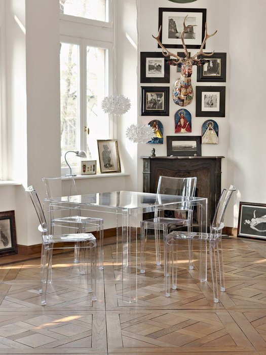 Обеденный стол Invisible Table белого цвета