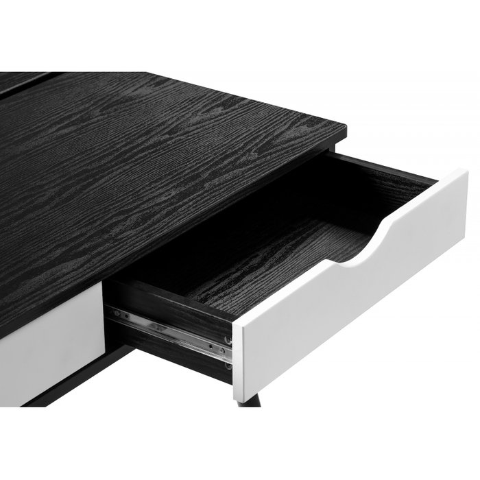 Письменный стол Soho черного цвета