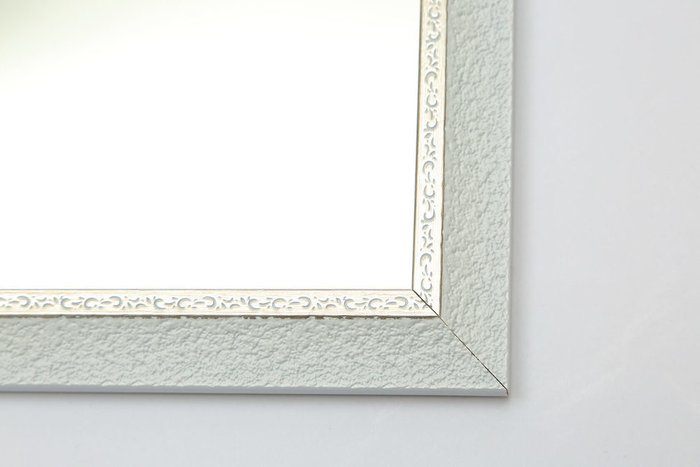 Зеркало настольное Scandic в раме белого цвета