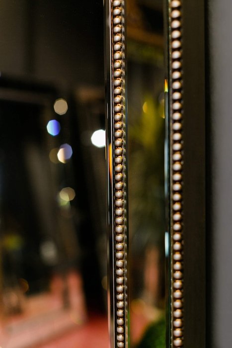 Зеркало Uilshir с золотой отделкой
