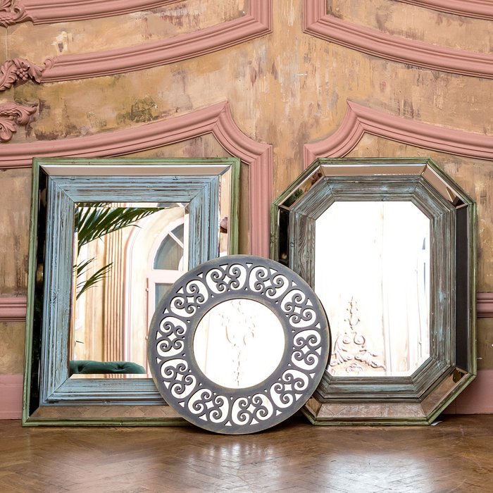 Настенное зеркало Бомбей с кружевным узором рамы