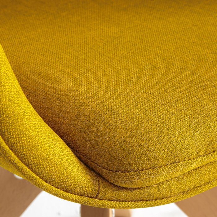 Офисное вращающееся кресло Quilda желтого цвета