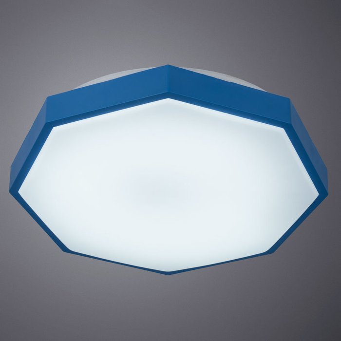 Потолочный светильник Kant синего цвета