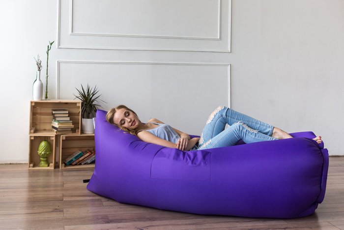 Надувной лежак Air Puf фиолетового цвета  - купить Бескаркасная мебель по цене 2349.0