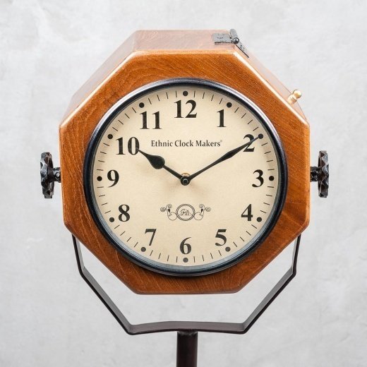 Часы напольные из антикварного дерева и металла