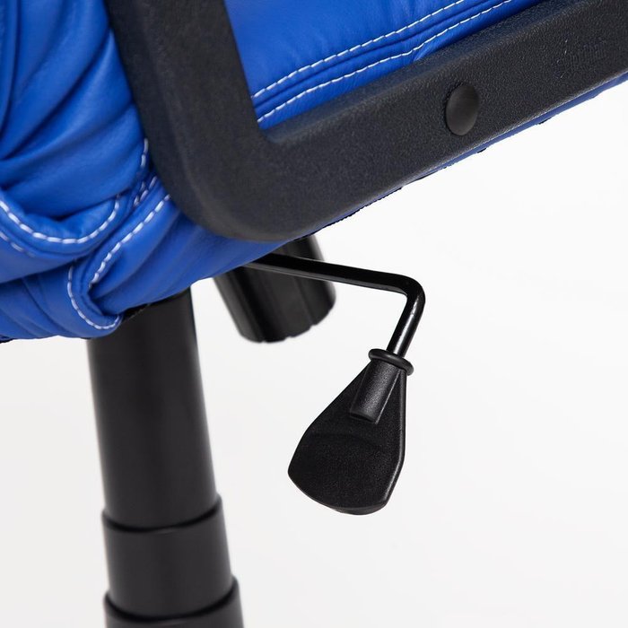 Кресло офисное Driver синего цвета