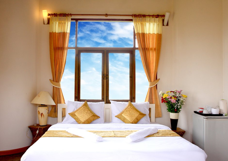 Фотография: Спальня в стиле Современный, Декор интерьера, Интерьер комнат, Цвет в интерьере, Белый – фото на INMYROOM