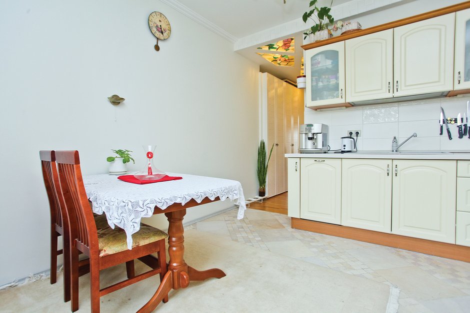 Фотография: Кухня и столовая в стиле Прованс и Кантри, Квартира, Дома и квартиры – фото на INMYROOM