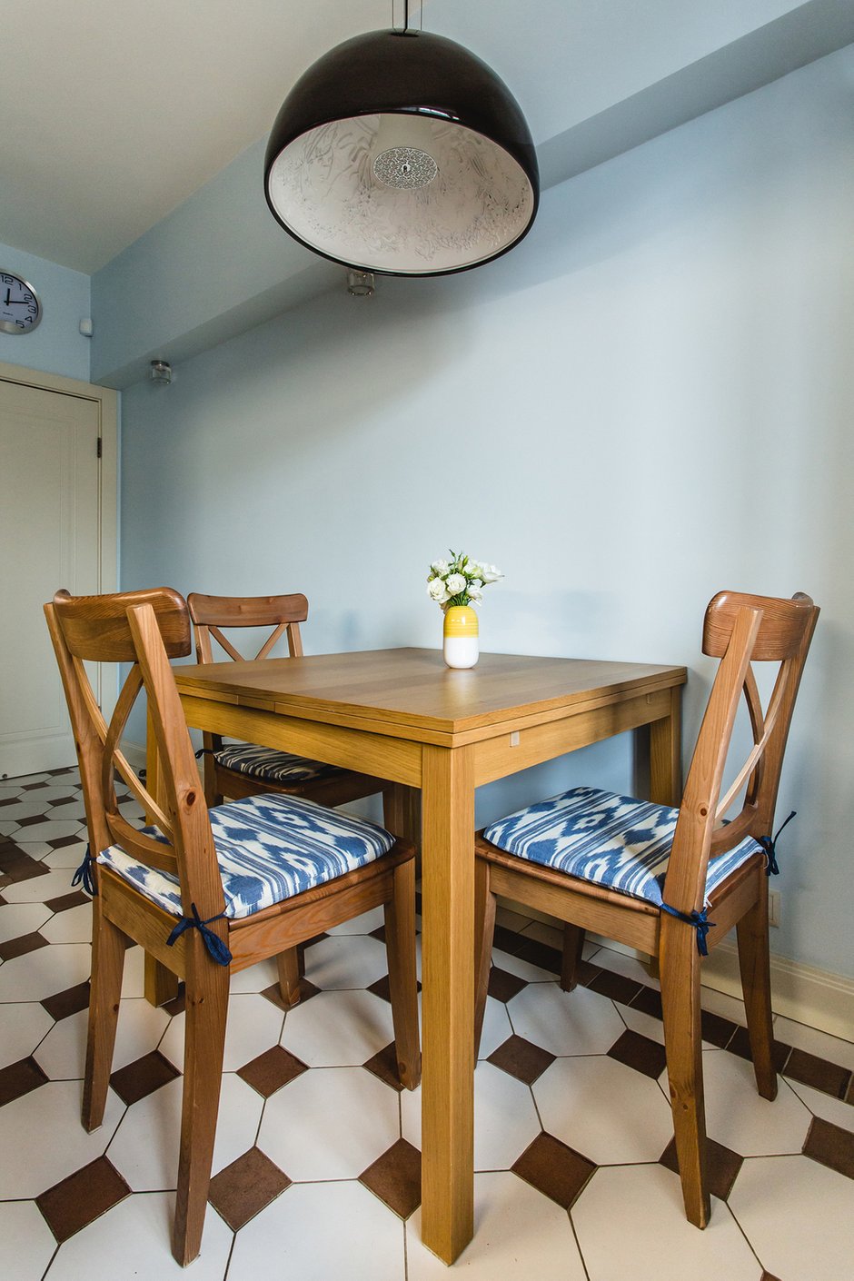 Фотография: Кухня и столовая в стиле Современный, Классический, Квартира, Проект недели, Jazzberry – фото на INMYROOM