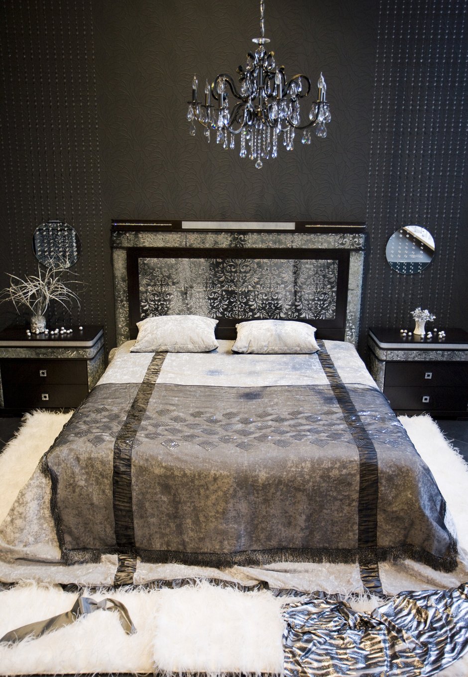 Фотография: Спальня в стиле Классический, Современный, Декор интерьера, Интерьер комнат – фото на INMYROOM
