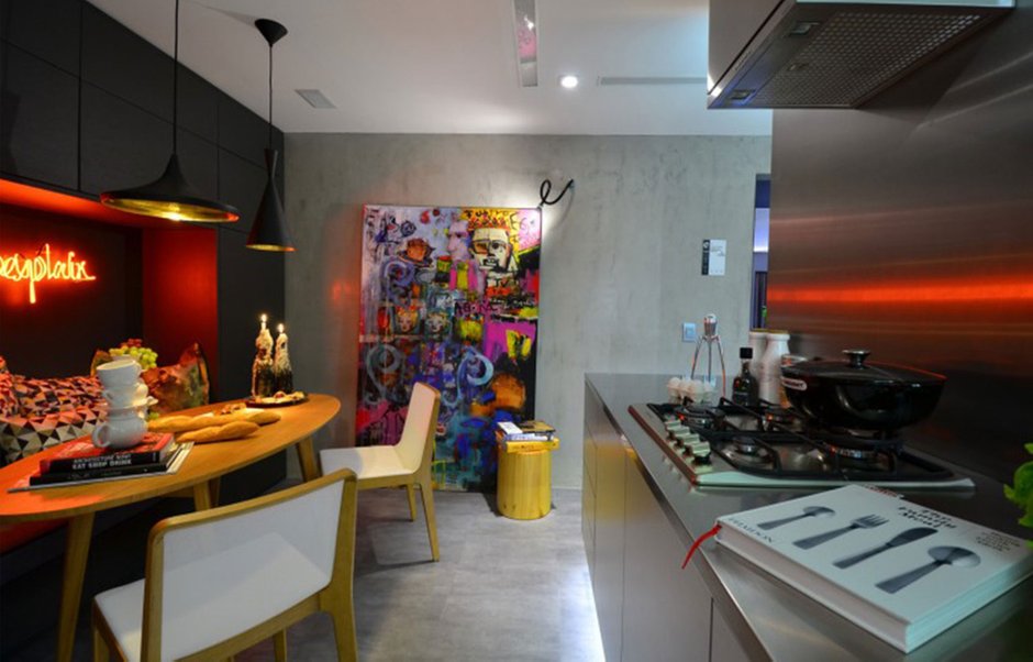 Фотография: Кухня и столовая в стиле Лофт, Интерьер комнат, Проект недели, Граффити – фото на INMYROOM