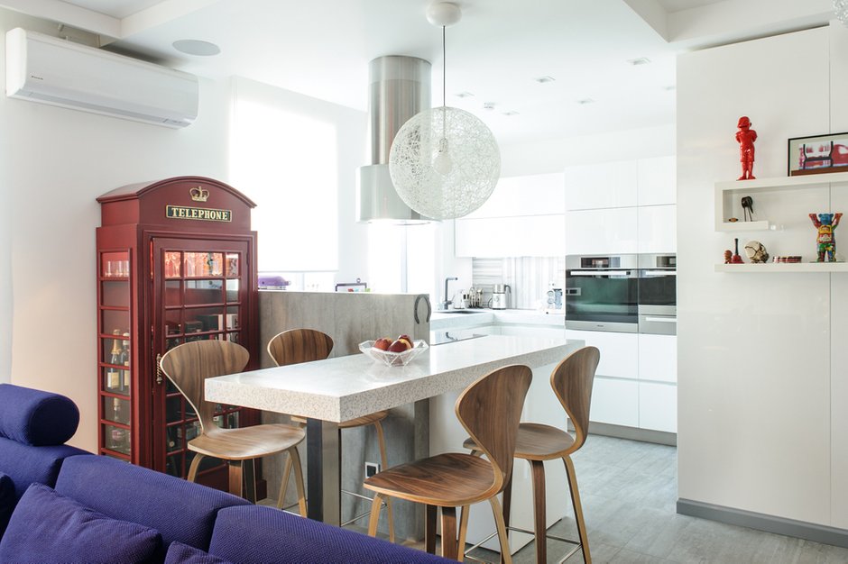 Фотография: Кухня и столовая в стиле Лофт, Квартира, Дома и квартиры, Проект недели, Поп-арт – фото на INMYROOM