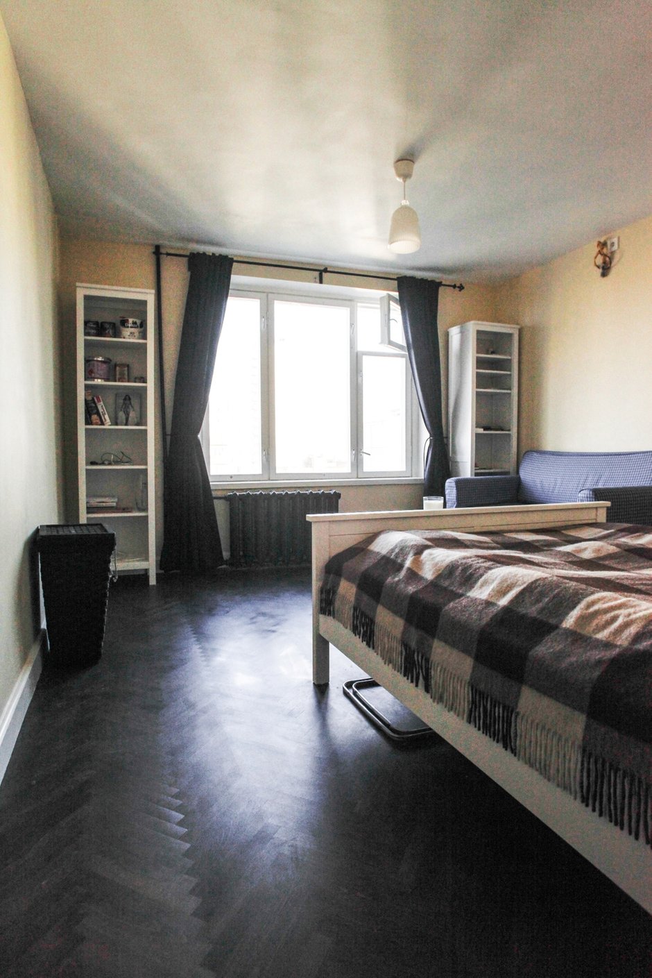 Фотография: Спальня в стиле Современный, Малогабаритная квартира, Квартира, Дома и квартиры, IKEA – фото на INMYROOM