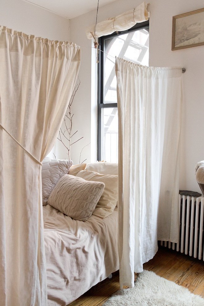 Фотография: Спальня в стиле Скандинавский, DIY, Малогабаритная квартира, Квартира, Дома и квартиры – фото на INMYROOM