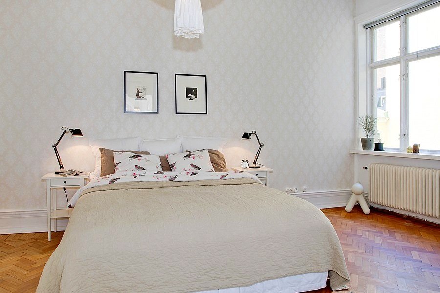 Фотография: Спальня в стиле Скандинавский, Квартира, Швеция, Цвет в интерьере, Дома и квартиры, Белый, Шебби-шик – фото на INMYROOM
