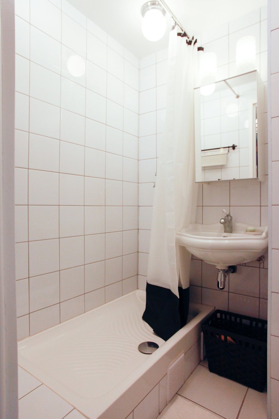 Фотография: Ванная в стиле Современный, Малогабаритная квартира, Квартира, Дома и квартиры, IKEA – фото на INMYROOM