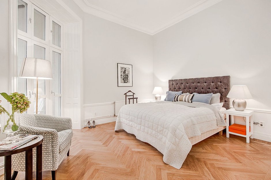 Фотография: Спальня в стиле Скандинавский, Квартира, Швеция, Цвет в интерьере, Дома и квартиры, Белый – фото на INMYROOM