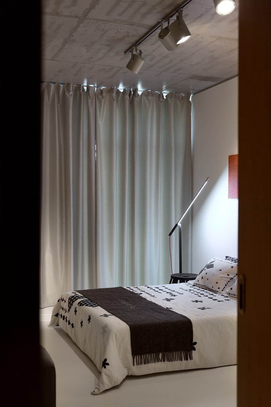 Фотография: Спальня в стиле Лофт, Современный, Малогабаритная квартира, Квартира, Украина, Дома и квартиры – фото на INMYROOM